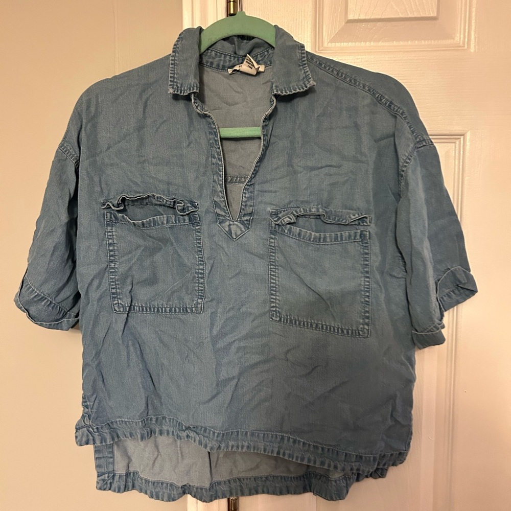Forever 21 cropped shirt